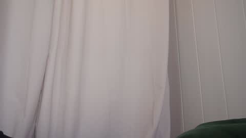 hecate333 online show from January 18, 11:00 am