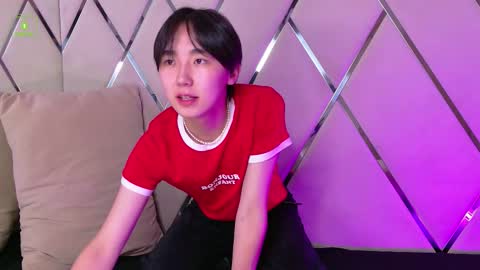 HEEJIN online show from September 23, 8:34 pm