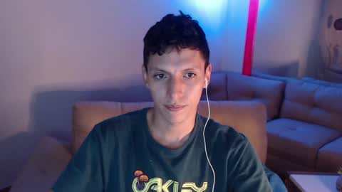 Snapshot of hefesto_69 chatting on January 23, 12:46 am hefesto_69 online show from January 23, 12:46 am