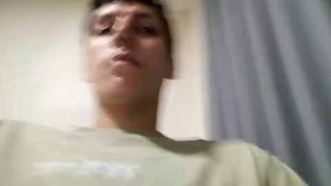 Snapshot of hefesto_69 chatting on February 19, 4:44 am hefesto_69 online show from February 19, 4:44 am