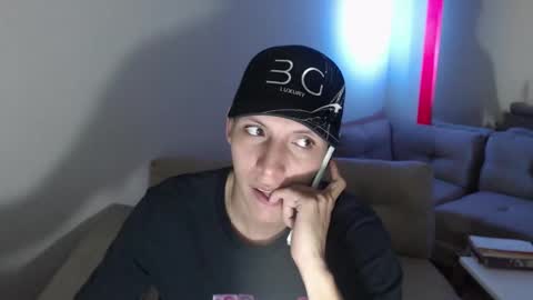 Snapshot of hefesto_69 chatting on September 13, 11:59 pm hefesto_69 online show from September 13, 11:59 pm