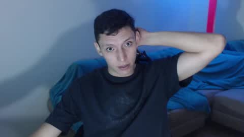 Snapshot of hefesto_69 chatting on September 19, 1:18 am hefesto_69 online show from September 19, 1:18 am