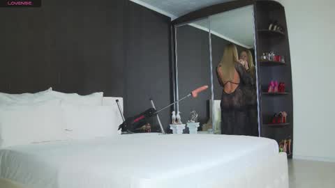 Helen online show from February 21, 4:24 am