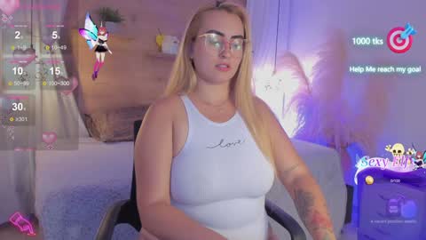 ANTARA REY online show from December 4, 8:18 pm