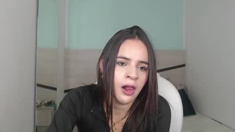 Heidy  online show from December 23, 8:36 pm