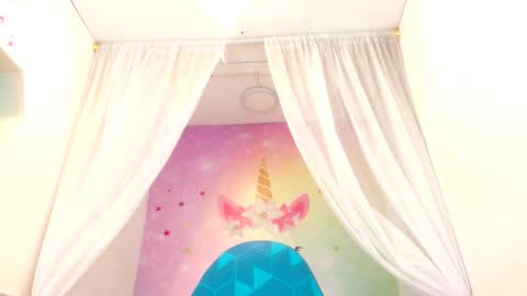 Snapshot of heidy_wells chatting on February 24, 6:15 pm Heidy online show from February 24, 6:15 pm