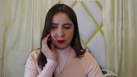 Snapshot of heidy_wells chatting on March 10, 11:53 am Heidy online show from March 10, 11:53 am