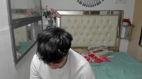 Snapshot of heiker_ chatting on October 21, 4:57 am heiker_ online show from October 21, 4:57 am