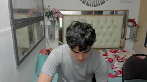 Snapshot of heiker_ chatting on October 25, 3:14 am heiker_ online show from October 25, 3:14 am