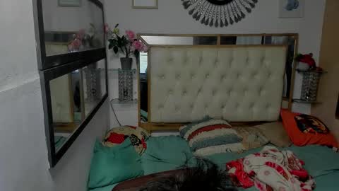 Snapshot of heiker_ chatting on December 3, 3:14 am heiker_ online show from December 3, 3:14 am