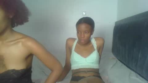 Snapshot of heilybunny chatting on April 25, 1:41 pm heilybunny online show from April 25, 1:41 pm