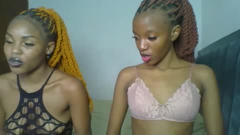 Snapshot of heilybunny chatting on May 8, 9:31 pm heilybunny online show from May 8, 9:31 pm