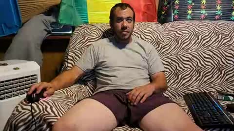 xxScubaStevexx online show from July 3, 3:18 pm