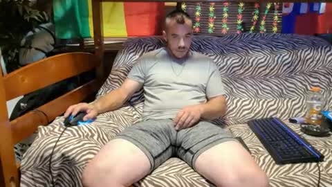 xxScubaStevexx online show from July 16, 10:05 pm