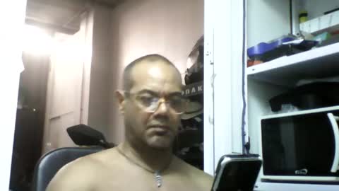 Snapshot of heistt chatting on July 18, 1:04 pm Heist Stein online show from July 18, 1:04 pm