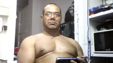 Snapshot of heistt chatting on July 24, 11:58 pm Heist Stein online show from July 24, 11:58 pm