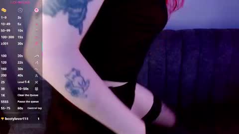 Snapshot of heizer_ chatting on July 19, 9:40 pm ETHEREAL HEIZER online show from July 19, 9:40 pm