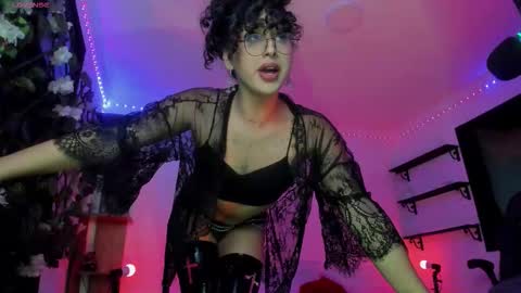 Heka Prudence online show from September 28, 4:07 am