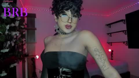 Snapshot of heka_prudence chatting on July 28, 11:17 am Heka Prudence online show from July 28, 11:17 am