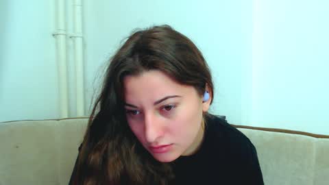 helen_adams_ online show from December 16, 5:17 am