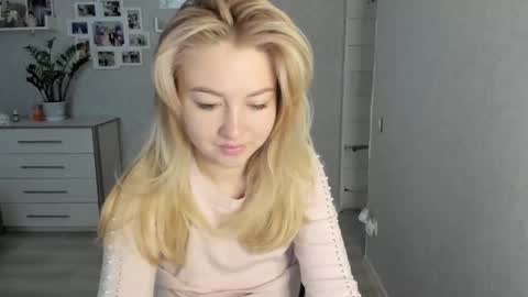 Helen sven online show from October 8, 5:27 am