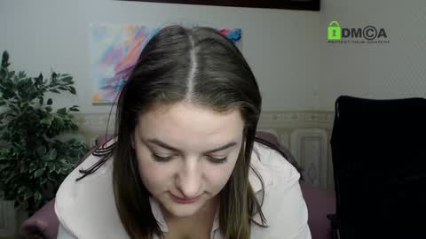 Helen Elliot online show from December 5, 9:50 am