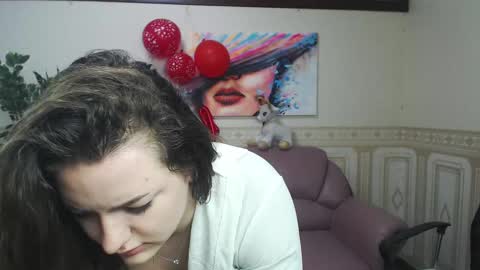 Helen Elliot online show from February 14, 10:28 am