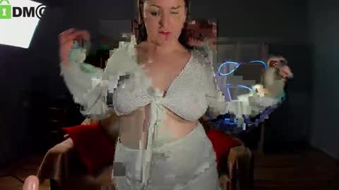 Helen Elliot online show from October 10, 7:29 am