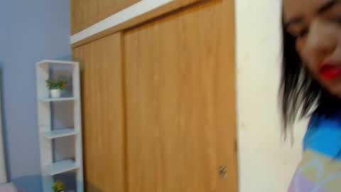 helen online show from February 17, 12:01 pm