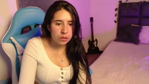 Snapshot of helen_rossy chatting on November 24, 8:30 pm Helen online show from November 24, 8:30 pm