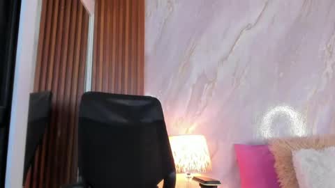 Helena Santos  online show from April 20, 12:08 pm