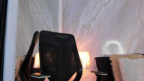 Snapshot of helena_santos01 chatting on April 30, 11:49 am Helena Santos online show from April 30, 11:49 am