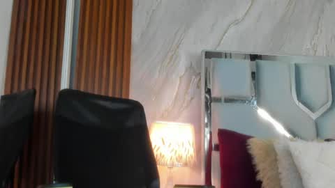 Snapshot of helena_santos01 chatting on July 17, 10:44 am Helena Santos online show from July 17, 10:44 am
