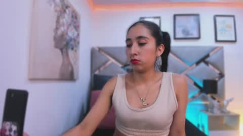 Snapshot of helena_sp chatting on July 27, 6:37 pm helena online show from July 27, 6:37 pm