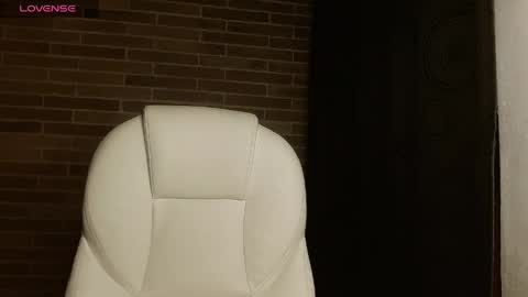  Only 18 cyrus online show from April 25, 3:31 am