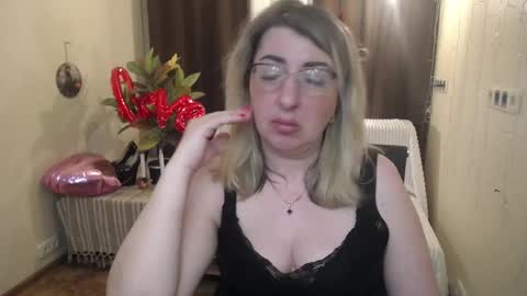 helenenigma online show from February 20, 10:26 pm