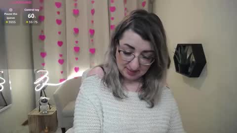 helenenigma online show from February 5, 9:19 pm