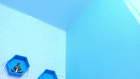    online show from December 5, 2:44 pm