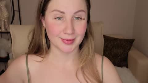 Helen online show from December 17, 8:09 am