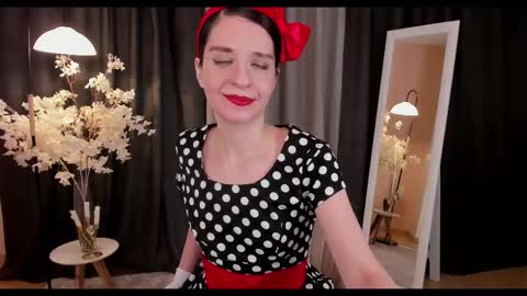 Snapshot of helentasty_ chatting on February 9, 6:11 am Helen online show from February 9, 6:11 am