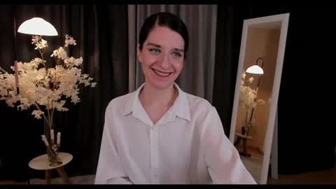 Snapshot of helentasty_ chatting on February 9, 9:16 am Helen online show from February 9, 9:16 am