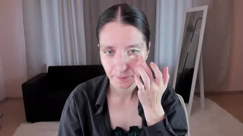 Snapshot of helentasty_ chatting on September 24, 2:15 am Helen online show from September 24, 2:15 am