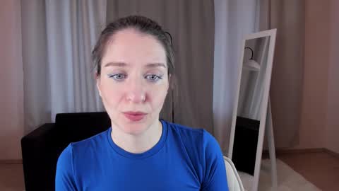 Snapshot of helentasty_ chatting on October 6, 2:31 am Helen online show from October 6, 2:31 am