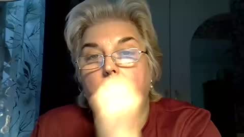 Snapshot of helga_sly chatting on July 31, 10:03 am helga_sly online show from July 31, 10:03 am