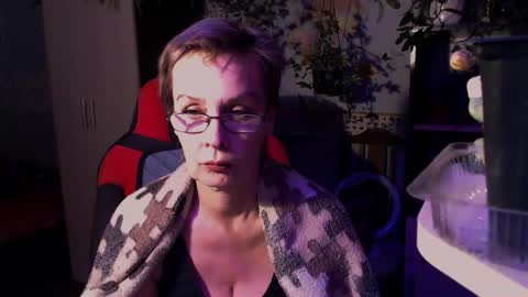 Snapshot of helgahimmele chatting on May 31, 7:15 pm Helga online show from May 31, 7:15 pm