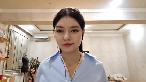 Alice online show from November 19, 5:02 pm