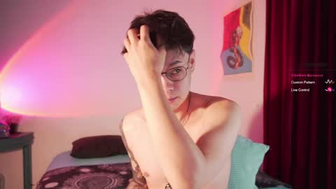 Helio online show from April 22, 2:03 am