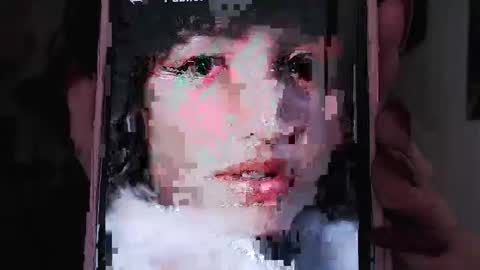 Snapshot of hell_666_xxx chatting on January 13, 3:23 am cher online show from January 13, 3:23 am