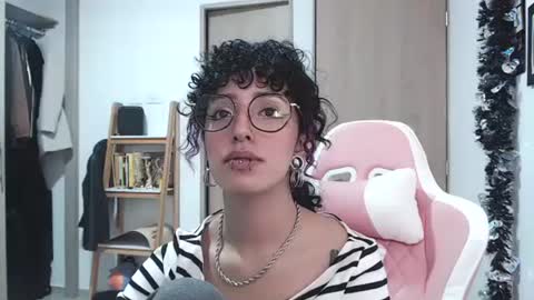 Snapshot of hell_666_xxx chatting on February 27, 10:31 pm cher online show from February 27, 10:31 pm