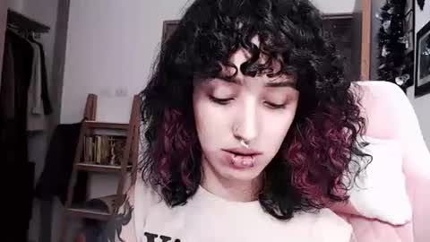 Snapshot of hell_666_xxx chatting on March 1, 5:31 am cher online show from March 1, 5:31 am